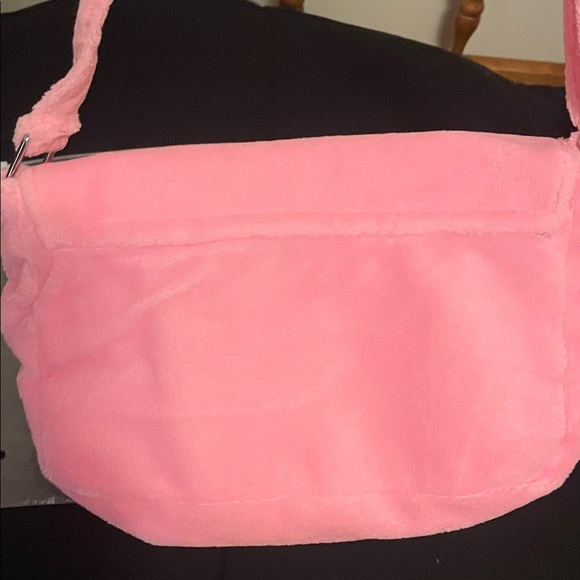 CHANEL VIP Precision soft crossbody - Picture 12 of 17